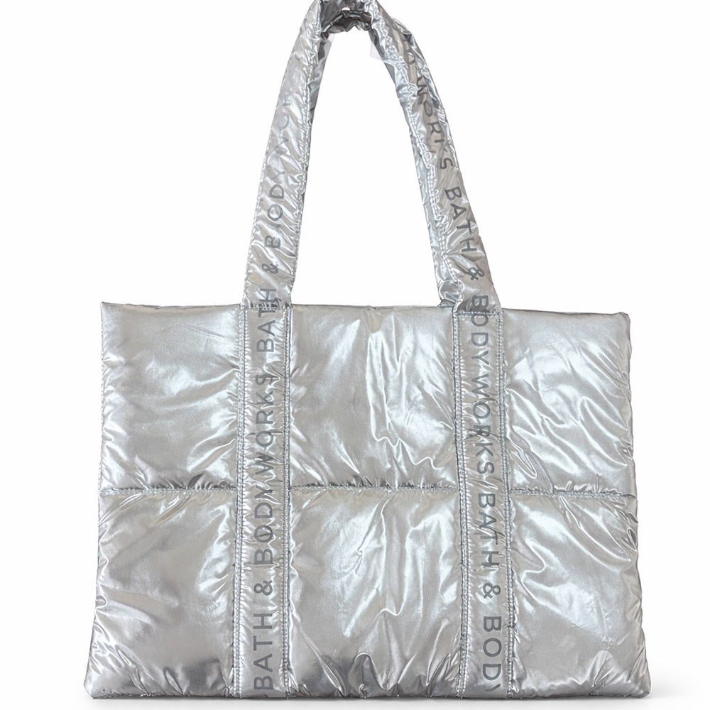 NWT Bath & Body Works Metallic Silver Quilted Tote Bag Winter Holiday Puffer - Picture 9 of 12